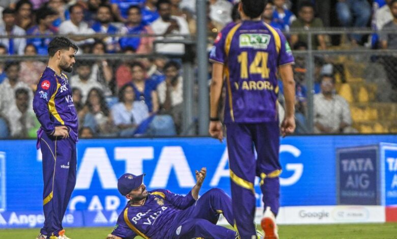 Ajinkya Rahane limps off the field in MI-KKR IPL clash