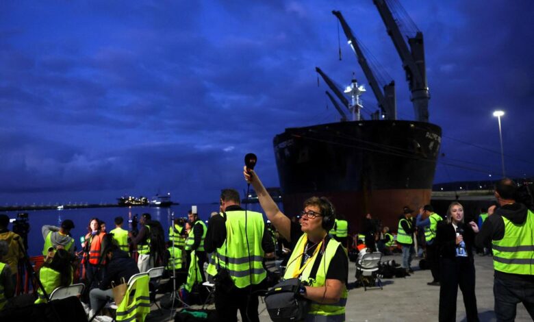 Hantavirus-hit cruise ship arrives in Spain's Canary Islands