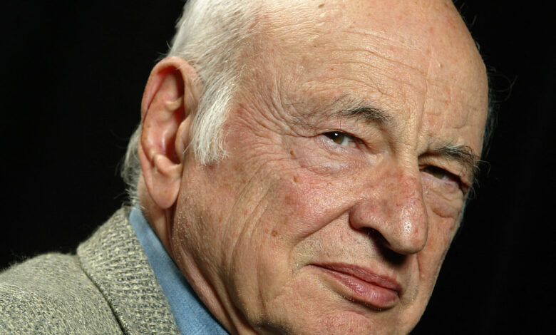 Edgar Morin, ‘Grandfather’ of French Intellectuals, Dies at 104