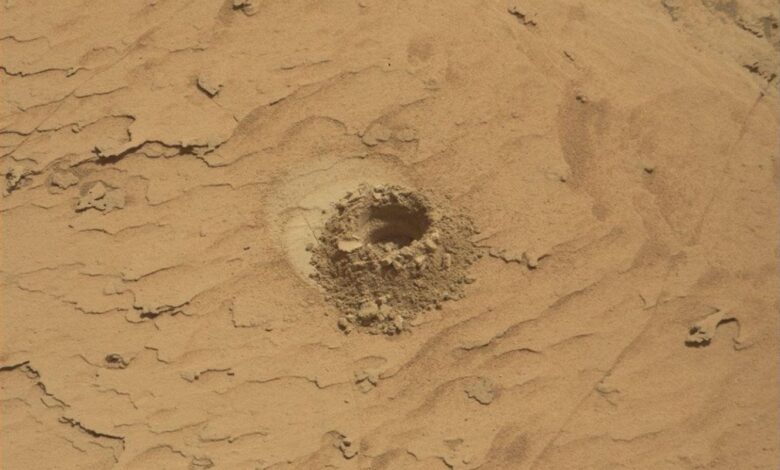 Curiosity Blog, Sols 4900-4907: Pasadena, We Have a Drill Sample!
